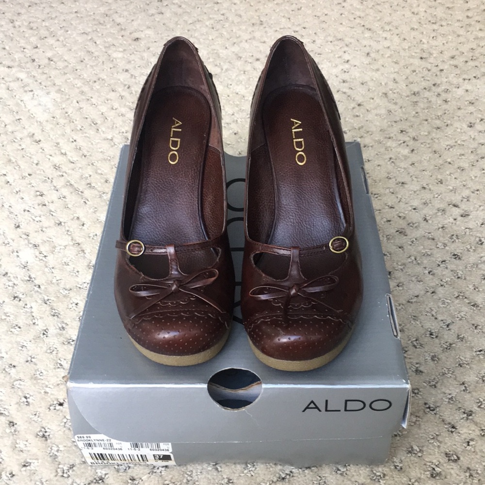 Aldo wedge heeled shoes